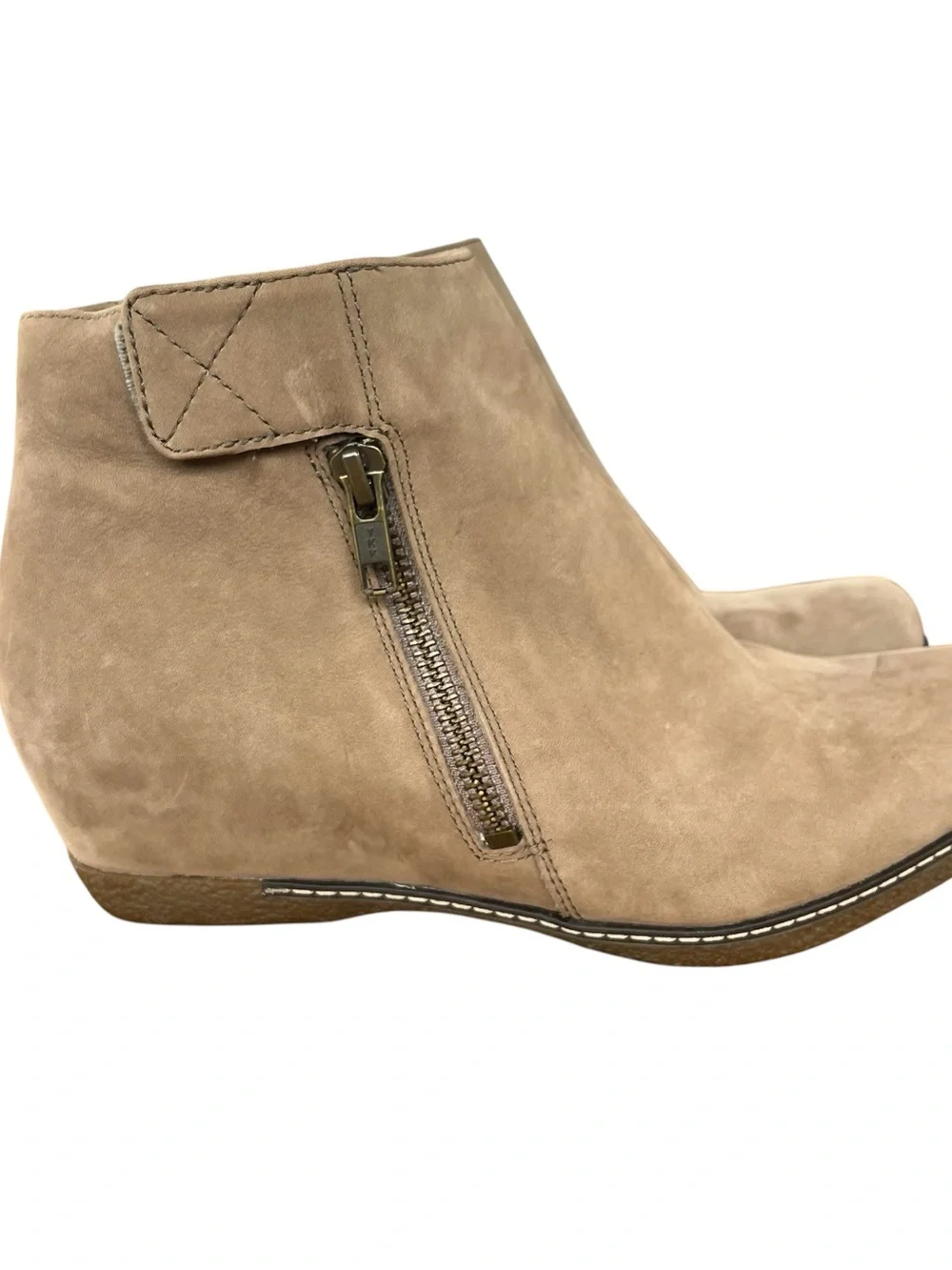 Dansko Leanna Bootie Wedge Taupe Burnished Nubuck Leather Size 37 (6.5-7)